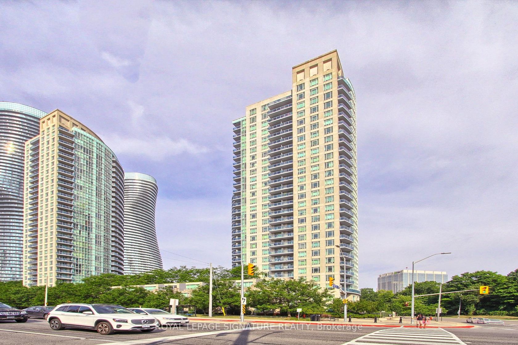 104 - 90 Absolute Avenue, City Centre, Mississauga 