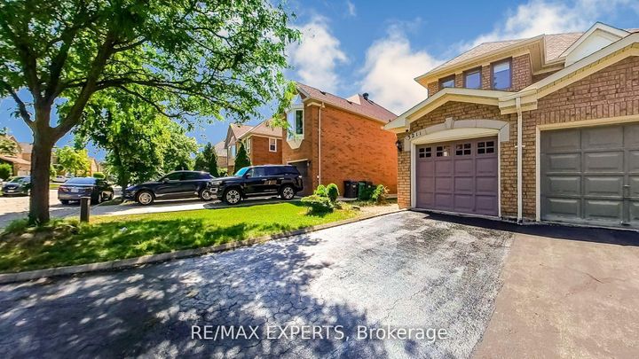 Photo 1 at 3211 Coralbean Place, Lisgar, Mississauga