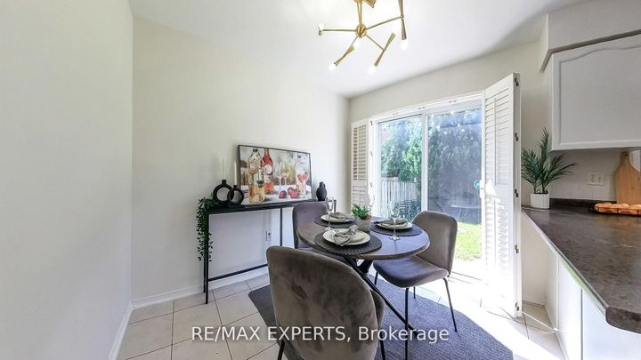 Photo 12 at 3211 Coralbean Place, Lisgar, Mississauga