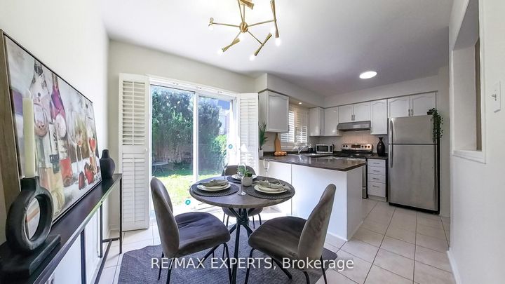Photo 14 at 3211 Coralbean Place, Lisgar, Mississauga