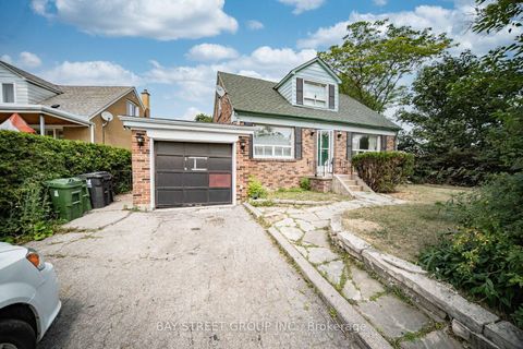 Photo 0 at 1 Datchet Road, CFB, Toronto