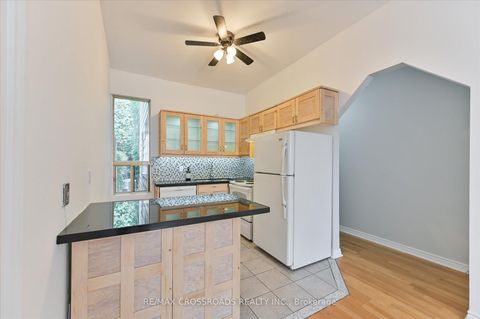 Photo 1 at 269 Ontario Street, Moss Park, Toronto