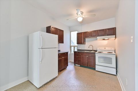 Photo 12 at 269 Ontario Street, Moss Park, Toronto