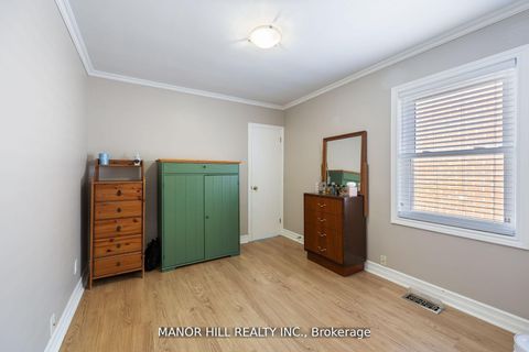 Photo 18 at 31 Chartwell Road, Queensway, Toronto