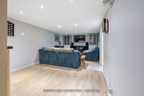 Photo 21 at 31 Chartwell Road, Queensway, Toronto
