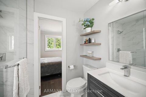 Photo 33 at 220 Thomson Creek Boulevard, Islington Woods, Vaughan