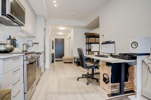 Photo 17 at 1201 - 185 Deerfield Road, Central Newmarket, Newmarket