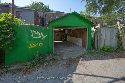 Photo 11 at 122 Marchmount Road, Wychwood, Toronto