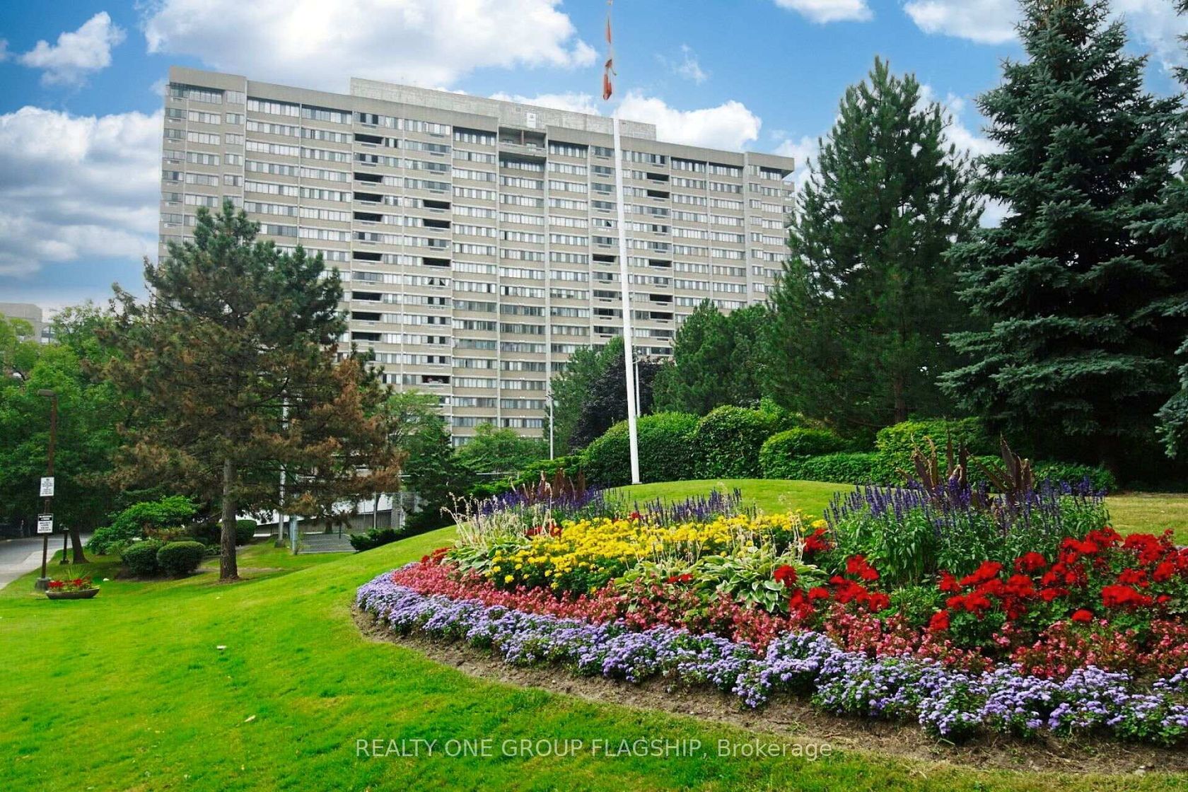 1209 - 50 Elm Drive E, Mississauga Valleys, Mississauga by Loree Meneguzzi Real Estate 1209 - 50 Elm Drive E, Mississauga Valleys, Mississauga