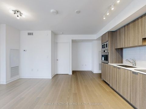 Photo 11 at 1208 - 11 Wellesley Street W, Bay Street Corridor, Toronto Photo 11 at 1208 - 11 Wellesley Street W, Bay Street Corridor, Toronto