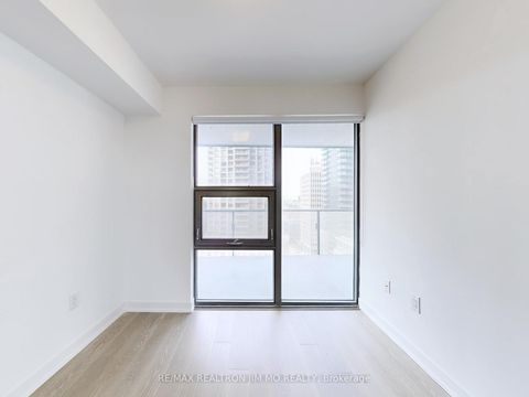 Photo 23 at 1208 - 11 Wellesley Street W, Bay Street Corridor, Toronto Photo 23 at 1208 - 11 Wellesley Street W, Bay Street Corridor, Toronto