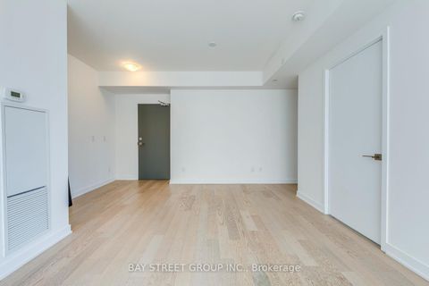 Photo 18 at 1601 - 17 Dundonald Street, Yonge Corridor, Toronto