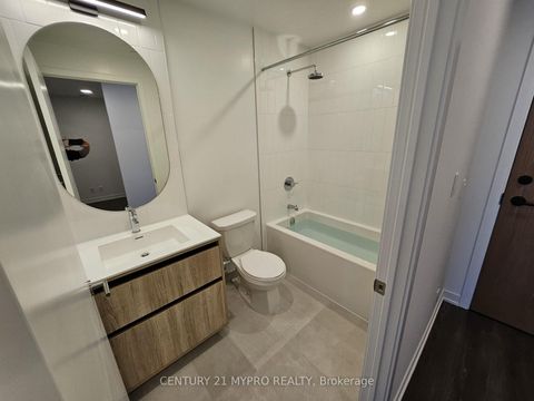 Photo 7 at 1913 - 7950 Bathurst Street, Beverley Glen, Vaughan Photo 7 at 1913 - 7950 Bathurst Street, Beverley Glen, Vaughan