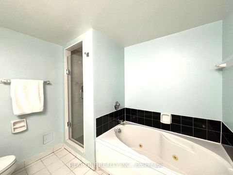 Photo 28 at 1012 - 711 Bay Street, Bay Street Corridor, Toronto