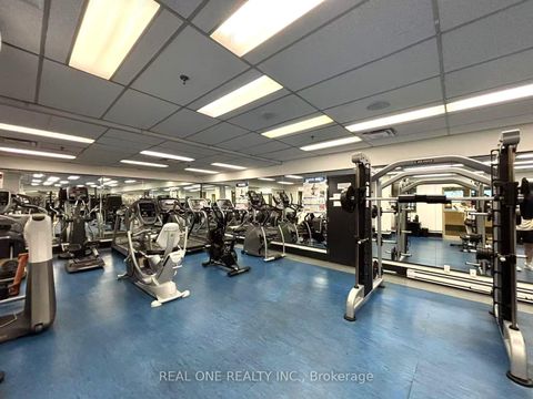 Photo 38 at 1012 - 711 Bay Street, Bay Street Corridor, Toronto