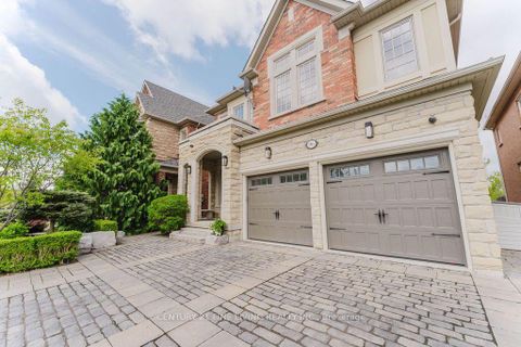 Photo 1 at 96 Wolf Creek Crescent, Patterson, Vaughan