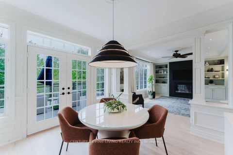 Photo 10 at 96 Wolf Creek Crescent, Patterson, Vaughan