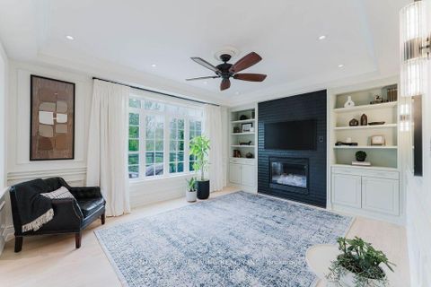Photo 15 at 96 Wolf Creek Crescent, Patterson, Vaughan