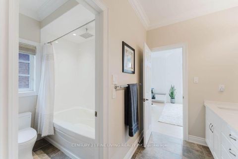 Photo 22 at 96 Wolf Creek Crescent, Patterson, Vaughan