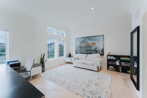 Photo 23 at 96 Wolf Creek Crescent, Patterson, Vaughan