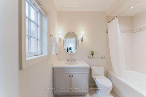 Photo 26 at 96 Wolf Creek Crescent, Patterson, Vaughan