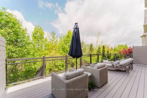 Photo 40 at 96 Wolf Creek Crescent, Patterson, Vaughan