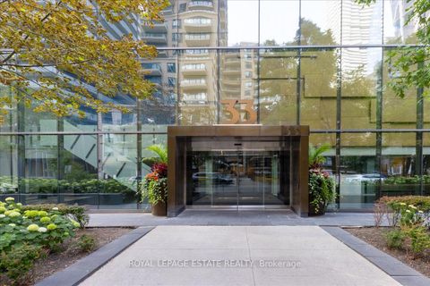 Photo 1 at 811 - 33 Charles Street E, Yonge Corridor, Toronto Photo 1 at 811 - 33 Charles Street E, Yonge Corridor, Toronto