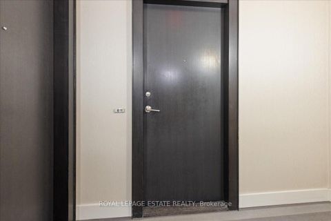 Photo 7 at 811 - 33 Charles Street E, Yonge Corridor, Toronto