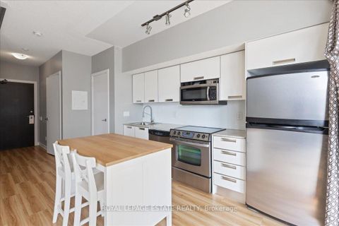 Photo 12 at 811 - 33 Charles Street E, Yonge Corridor, Toronto