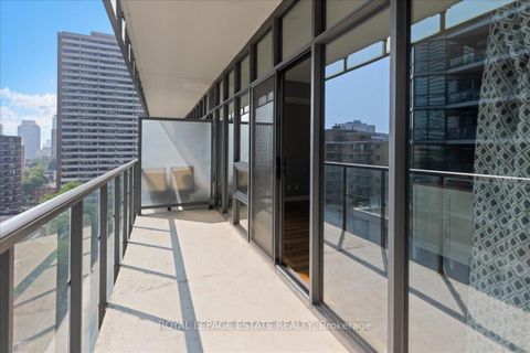 Photo 20 at 811 - 33 Charles Street E, Yonge Corridor, Toronto Photo 20 at 811 - 33 Charles Street E, Yonge Corridor, Toronto