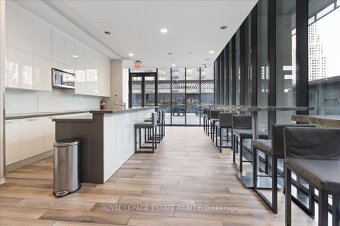 Photo 23 at 811 - 33 Charles Street E, Yonge Corridor, Toronto