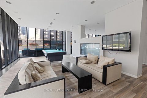 Photo 25 at 811 - 33 Charles Street E, Yonge Corridor, Toronto Photo 25 at 811 - 33 Charles Street E, Yonge Corridor, Toronto