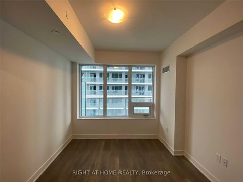 Photo 8 at 2807 - 99 Broadway Avenue, Mount Pleasant West, Toronto