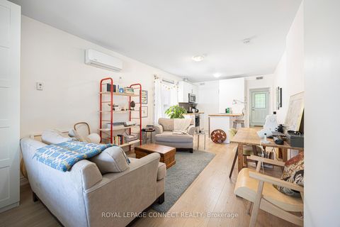 Photo 2 at 5 Rosethorn Avenue, Pellam Park, Toronto