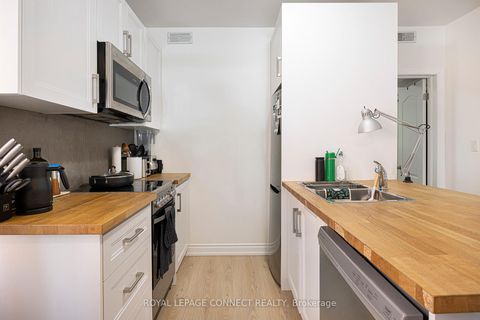 Photo 5 at 5 Rosethorn Avenue, Pellam Park, Toronto