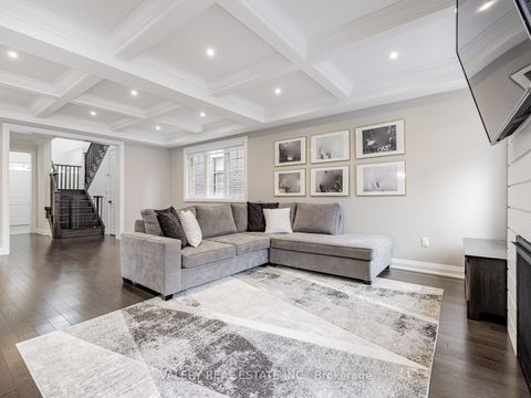 Photo 1 at 41 Chorus Crescent, Kleinburg, Vaughan