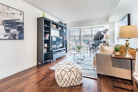 Photo 12 at 1614 - 705 King Street W, Niagara, Toronto
