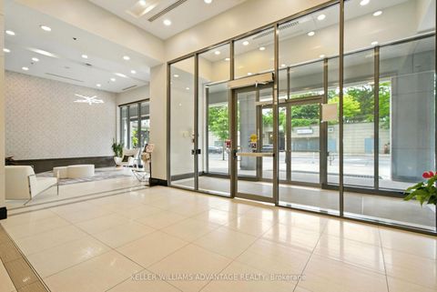 Photo 5 at 301 - 25 Lower Simcoe Street, Waterfront Communities C1, Toronto