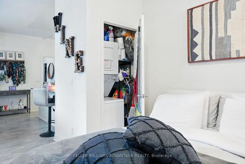 Photo 15 at 301 - 25 Lower Simcoe Street, Waterfront Communities C1, Toronto