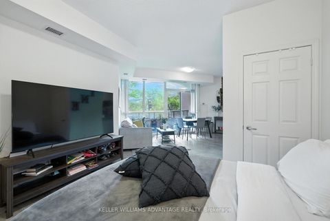 Photo 16 at 301 - 25 Lower Simcoe Street, Waterfront Communities C1, Toronto