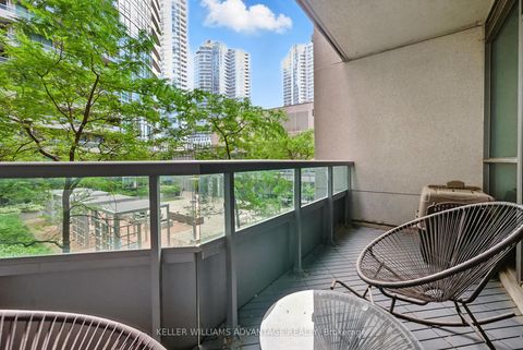 Photo 26 at 301 - 25 Lower Simcoe Street, Waterfront Communities C1, Toronto