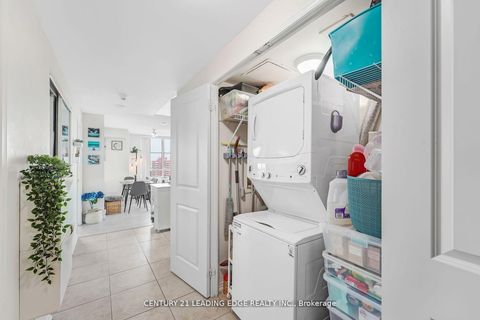 Photo 4 at 9C - 8 Rosebank Drive, Malvern, Toronto