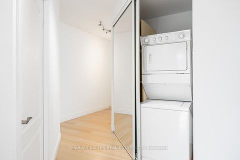 Photo 8 at 302 - 77 McMurrich Street, Annex, Toronto