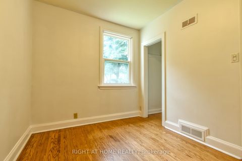 Photo 15 at 101 Eastville Avenue, Cliffcrest, Toronto