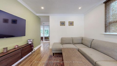 Photo 4 at 44 Reaman Street, Mill Pond, Richmond Hill