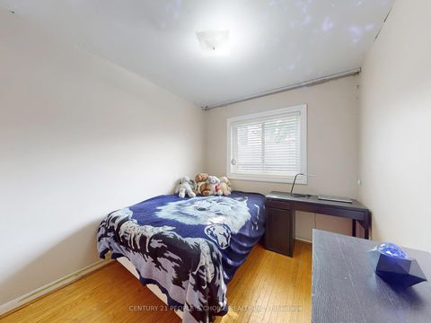Photo 22 at 42 Clayhall Crescent, York University Heights, Toronto