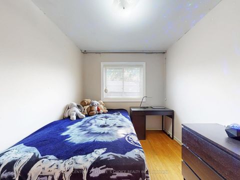Photo 23 at 42 Clayhall Crescent, York University Heights, Toronto