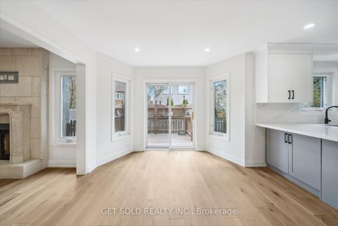 Photo 12 at 27 Edenbridge Drive, Beverley Glen, Vaughan