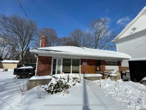 Photo 2 at 2906-10 Kingston Road, Cliffcrest, Toronto