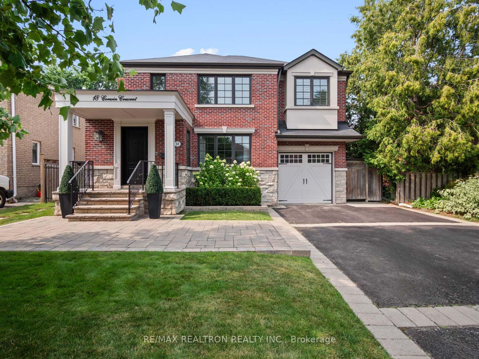 18 Corwin Crescent, Clanton Park, Toronto 